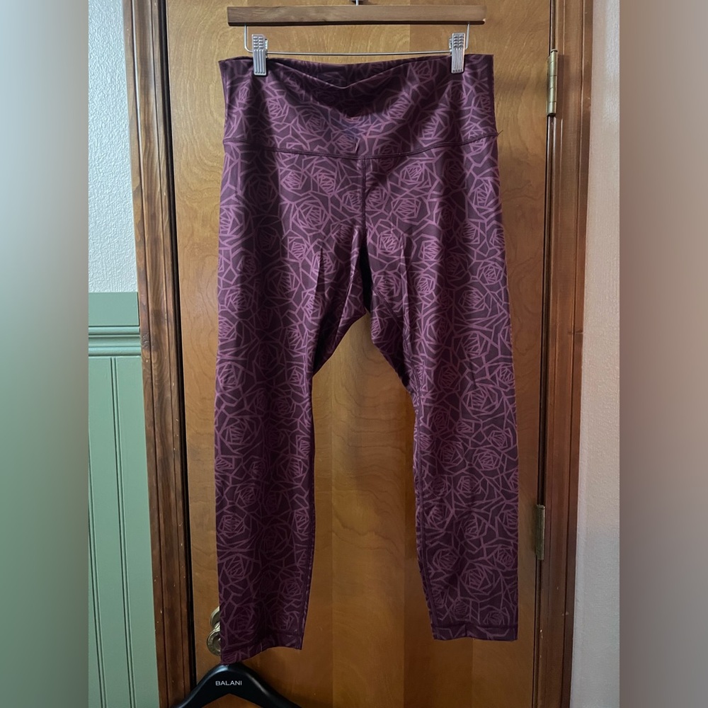 rose print lululemon leggings